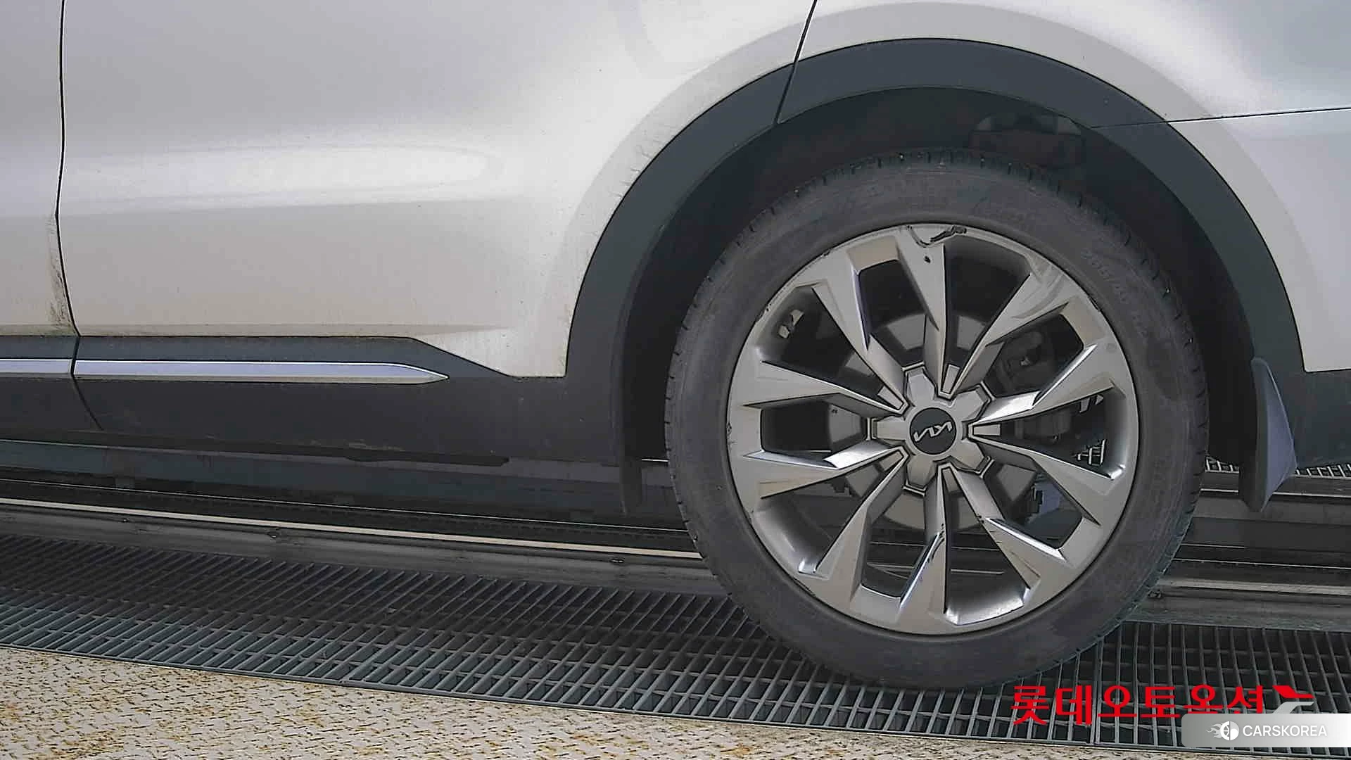 Kia Sorento id 4296896 из Кореи 14