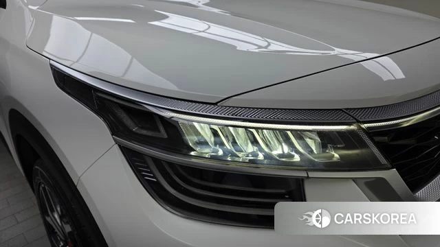 Kia Seltos id 4848716 из Кореи 14