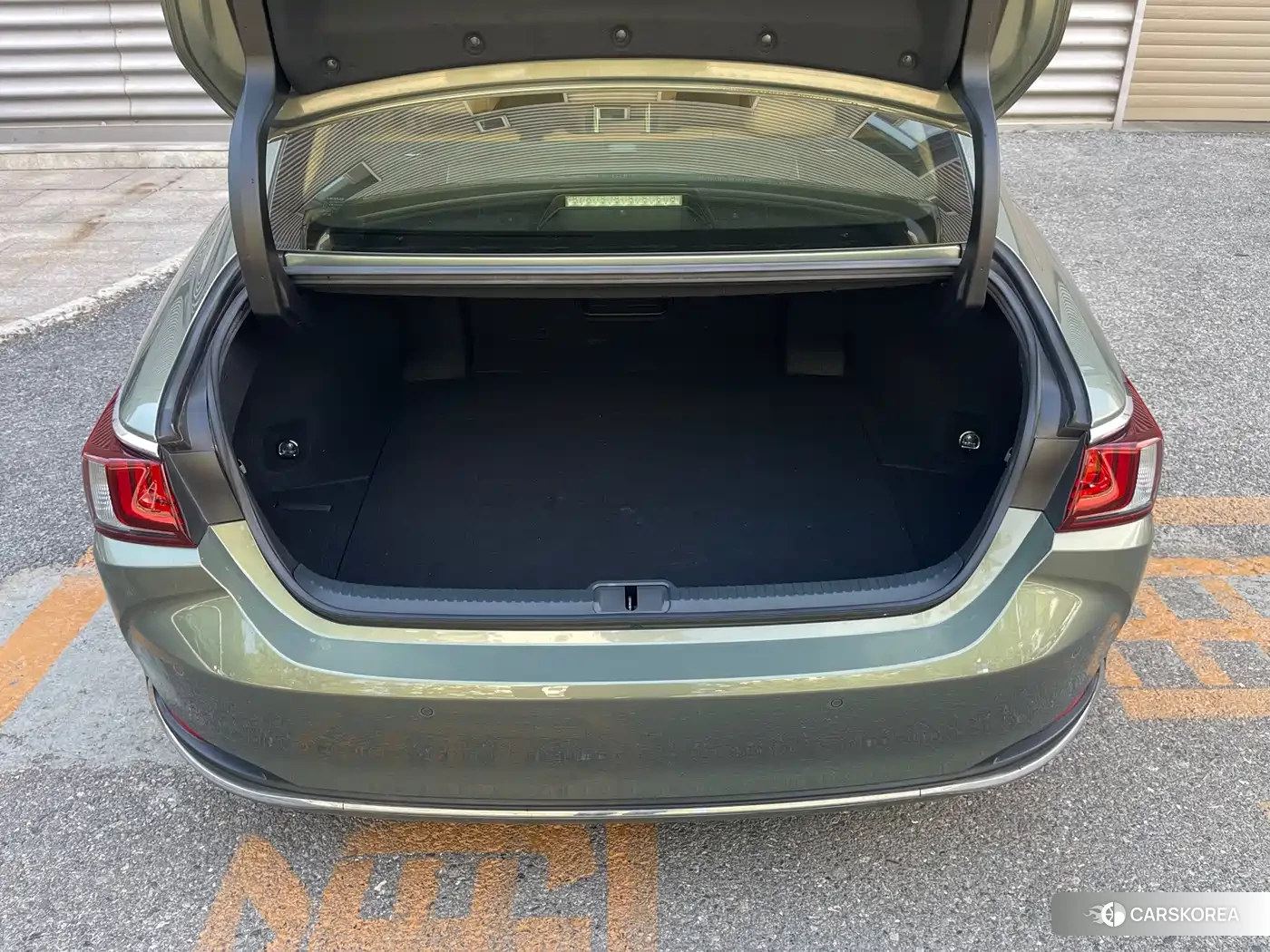 Lexus ES id 4599604 из Китая 14