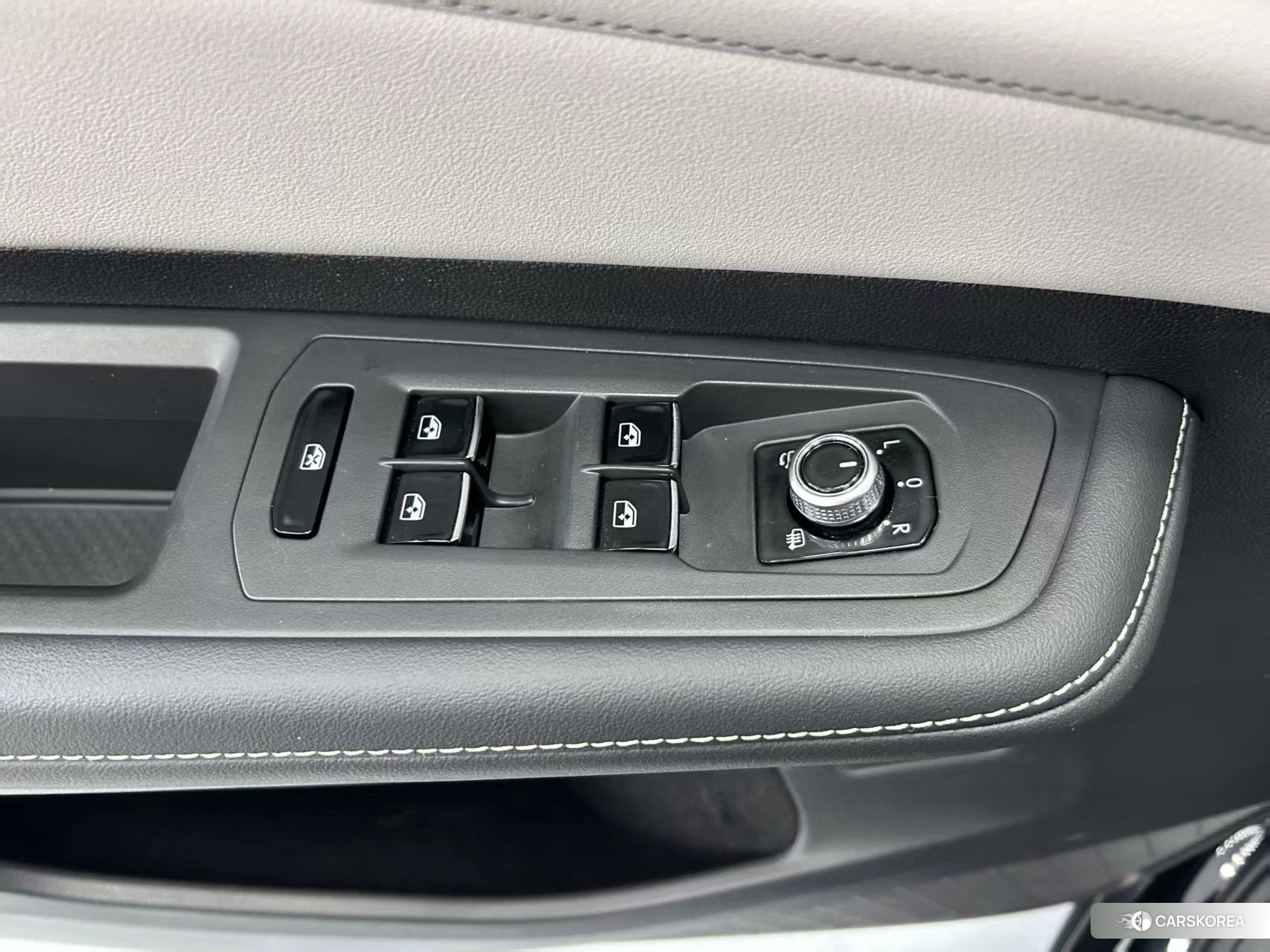 Volkswagen Tourang id 4498952 из Китая 14