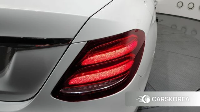 Mercedes-Benz E-Class W213 id 4317524 из Кореи 14