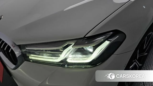 BMW 5 Series (G30) id 4303056 из Кореи 14