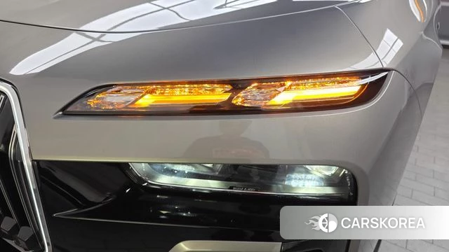 BMW 7 Series (G70) id 4222561 из Кореи 14