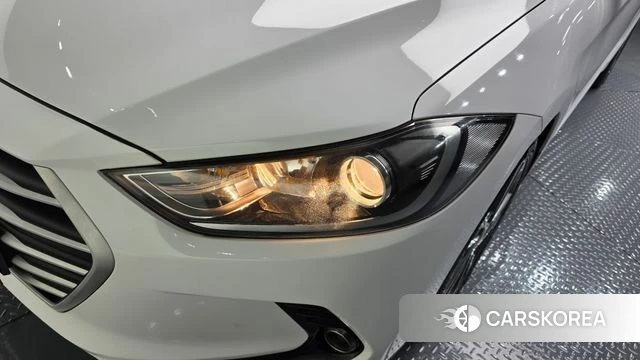 Hyundai Avante AD id 4502852 из Кореи 14