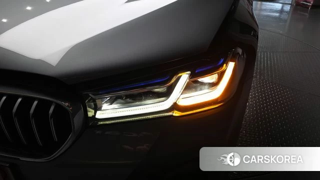 BMW 5 Series (G30) id 4322615 из Кореи 14