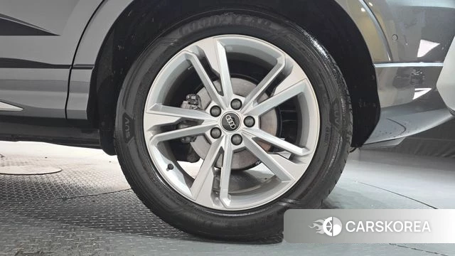 Audi Q3 (F3) id 4720633 из Кореи 14