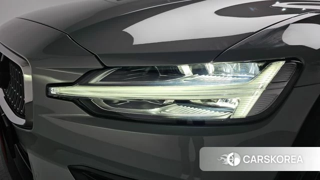 Volvo V60 Cross-Country 2nd Generation id 4381400 из Кореи 14