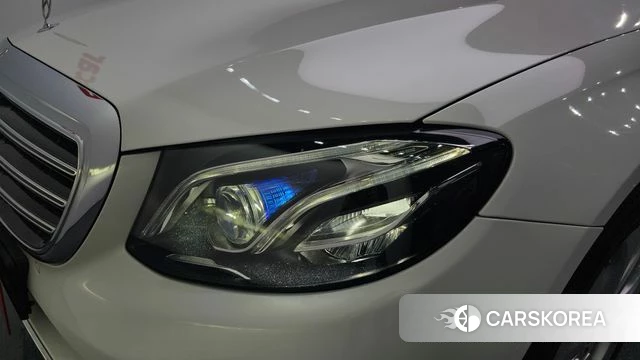 Mercedes-Benz E-Class W213 id 4384378 из Кореи 14