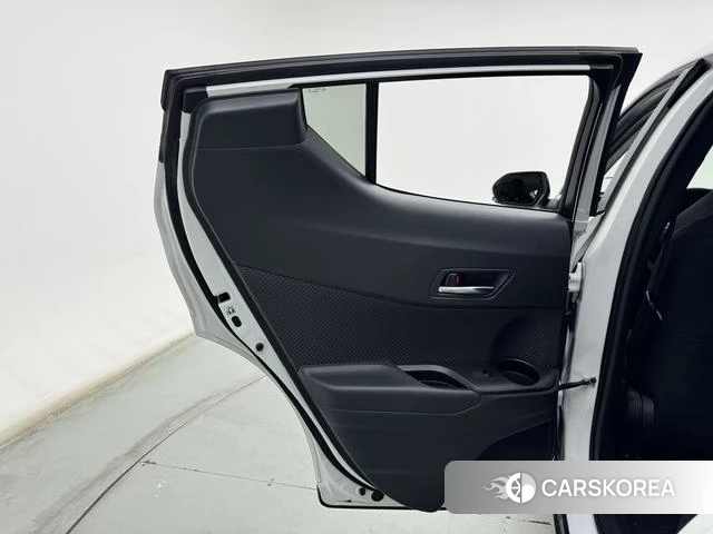 Toyota IZOA id 4258229 из Китая 14