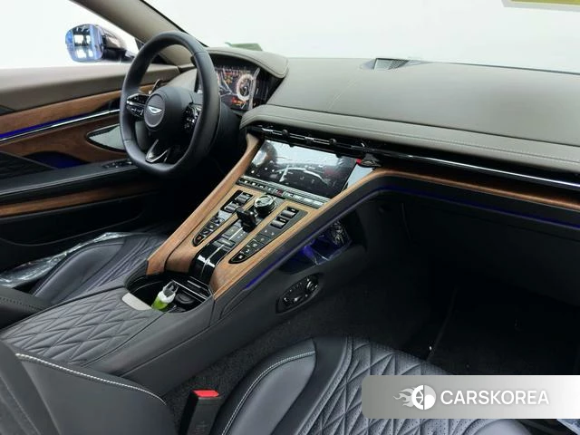 Aston Martin DB12 id 4190404 из Китая 14