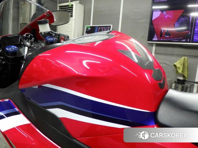 Проданный Honda CBR600RR id 4016313 из Японии, фото 14