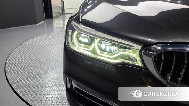 BMW 5 Series (G30) id 4536017 из Кореи 14
