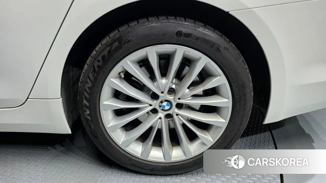 BMW 5 Series (G30) id 4530310 из Кореи 14
