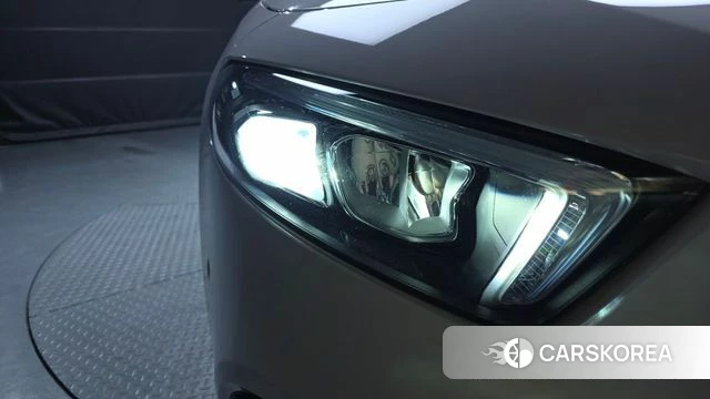 Mercedes-Benz A-Class W177 id 4604360 из Кореи 14