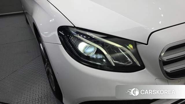 Mercedes-Benz E-Class W213 id 4642894 из Кореи 14