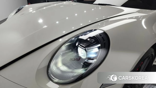 Porsche 911(992) id 4243905 из Кореи 14