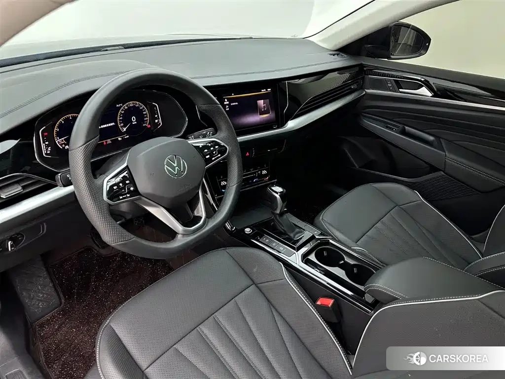 Volkswagen Passat id 4577478 из Китая 14