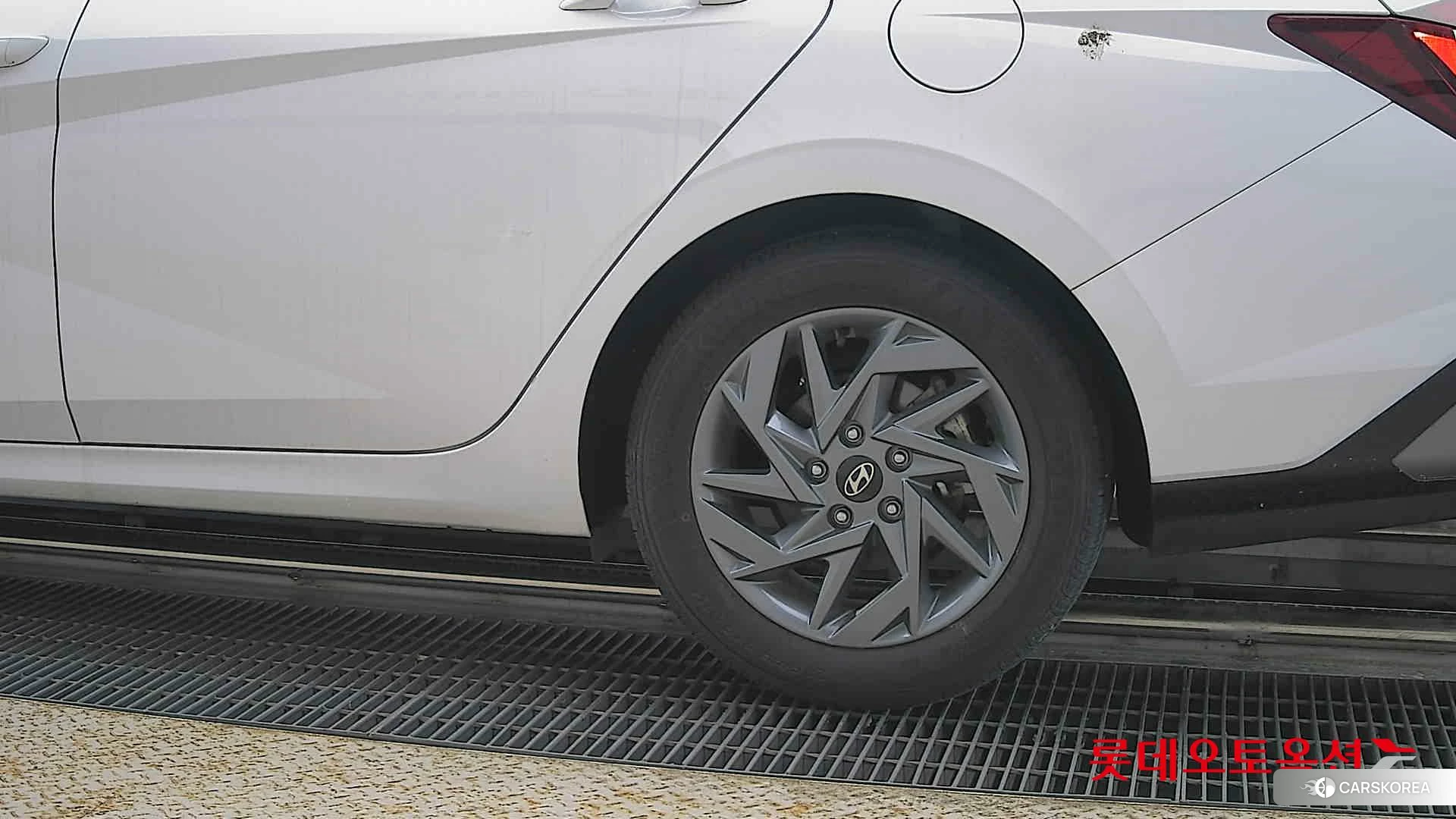 Hyundai Avante id 4296739 из Кореи 14