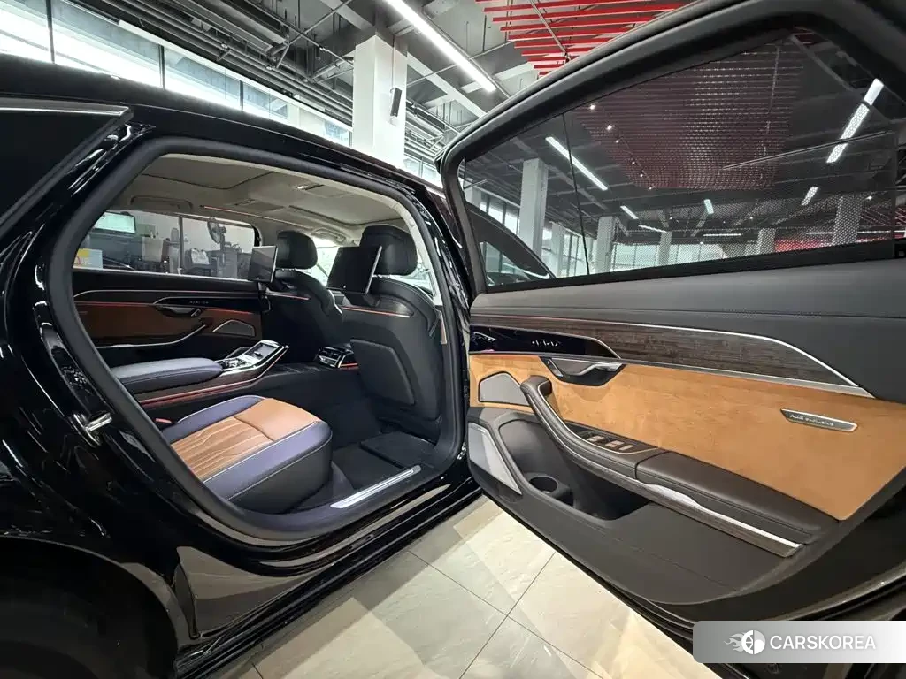 Audi A8 id 4601863 из Китая 14