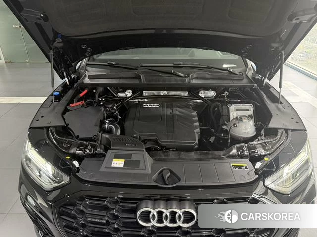 Audi Q5L id 4256992 из Китая 14