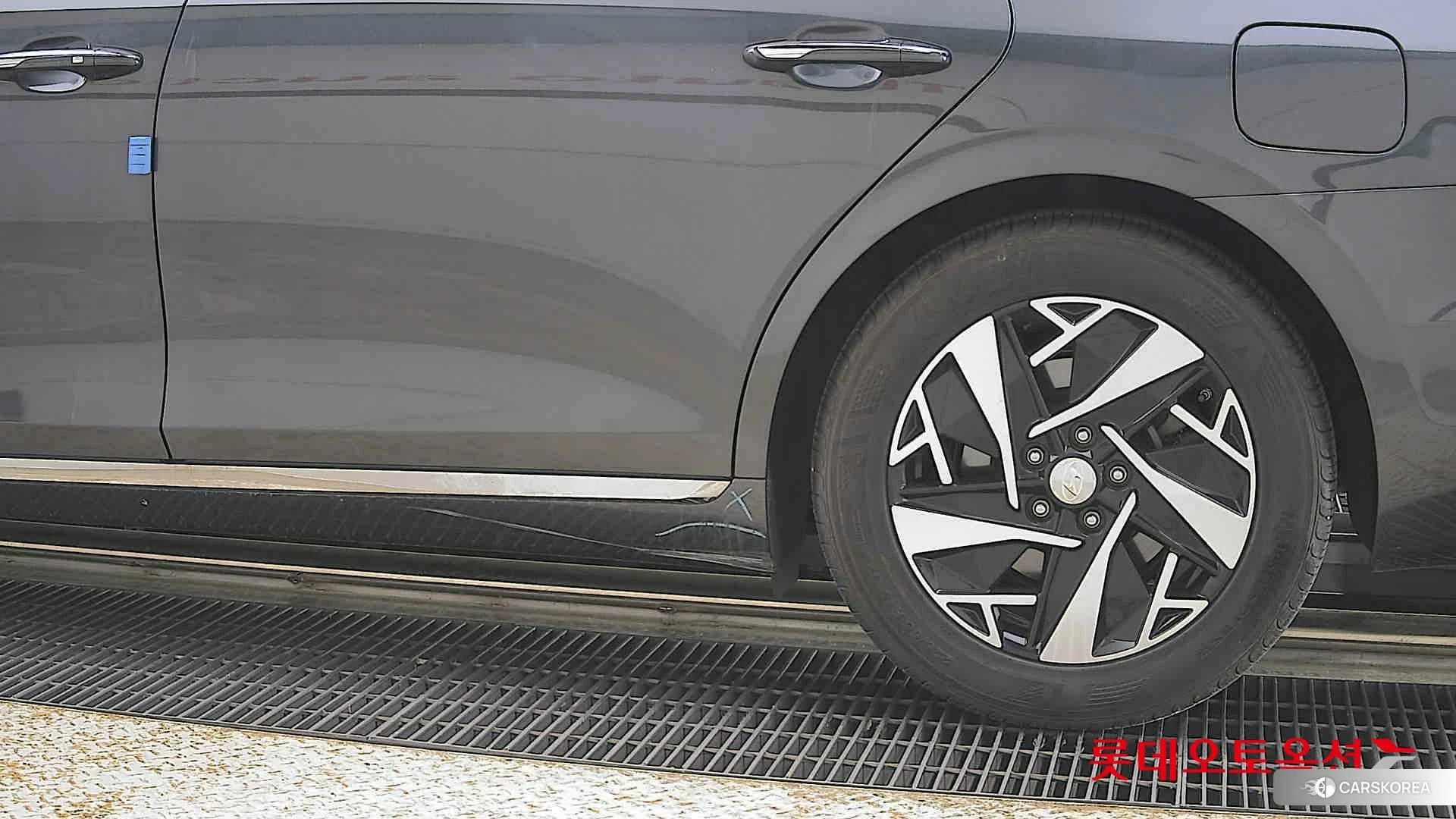 Hyundai Grandeur Hybrid id 4289332 из Кореи 14