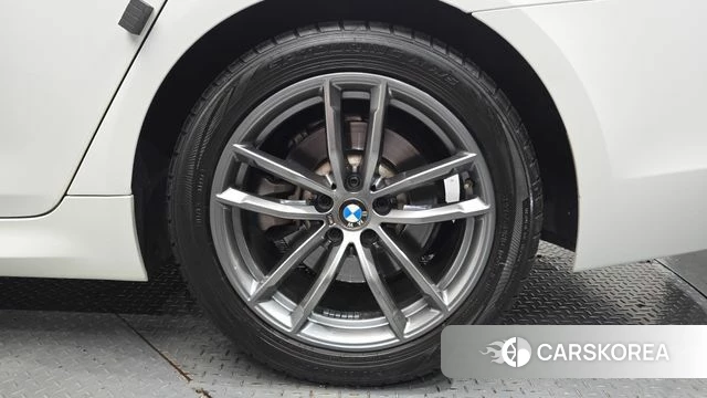 BMW 5 Series (G30) id 4614775 из Кореи 14