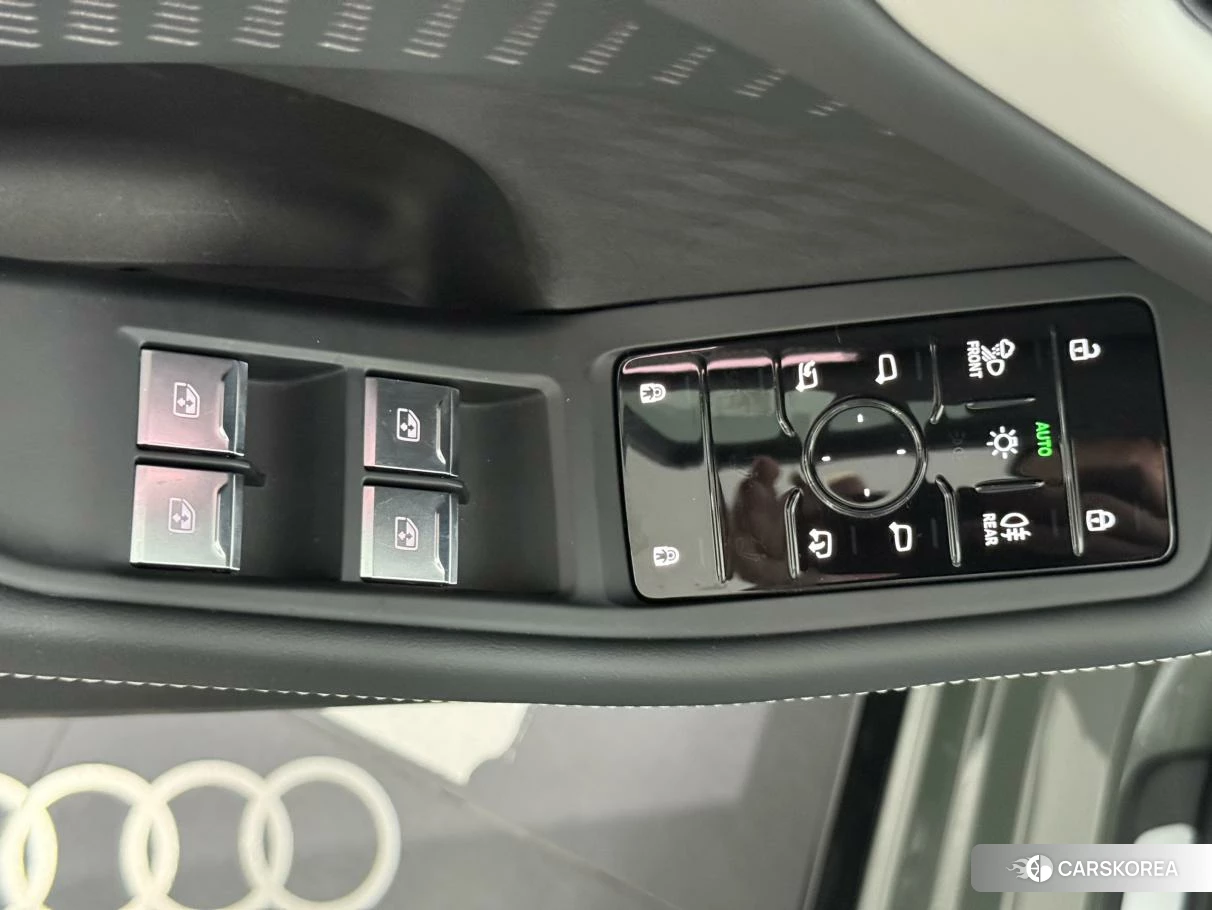 Audi A5L id 4512458 из Китая 14