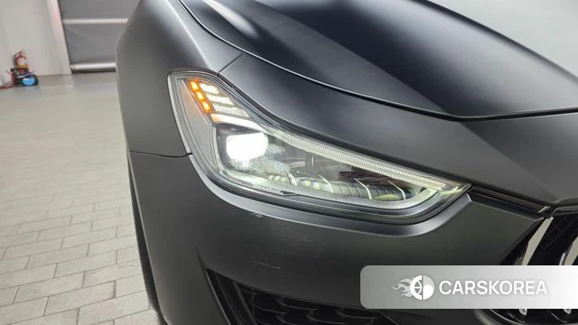 Maserati Ghibli id 4377535 из Кореи 14