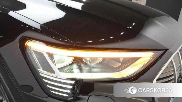 Audi e-Tron id 4338713 из Кореи 14