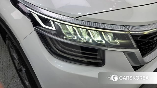 Kia Seltos id 4395772 из Кореи 14