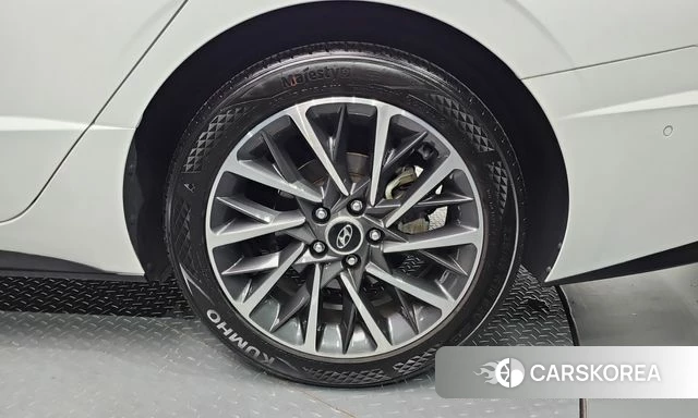 Hyundai Sonata (DN8) id 4943820 из Кореи 14