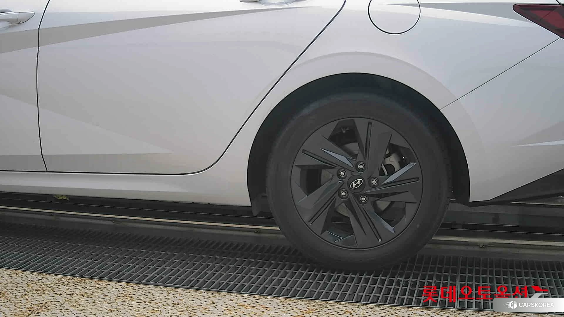 Hyundai Avante id 4498401 из Кореи 14