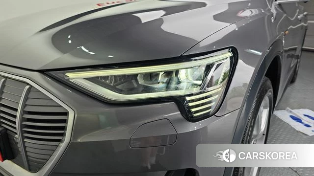 Audi e-Tron id 4562064 из Кореи 14