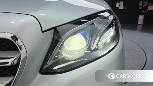 Mercedes-Benz E-Class W213 id 4531099 из Кореи 13