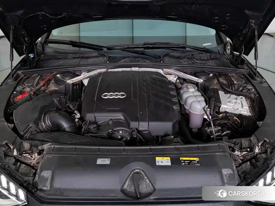 Audi A4L id 4644447 из Китая 14