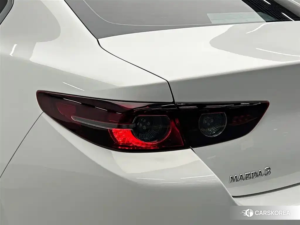 Mazda 3 id 4547389 из Китая 14