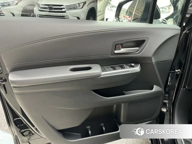 Toyota Saina id 4279038 из Китая 14