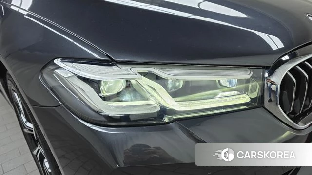 BMW 5 Series (G30) id 4848923 из Кореи 14