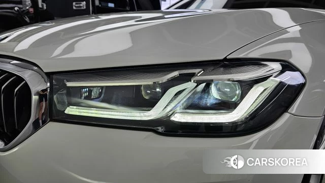 BMW 5 Series (G30) id 4793067 из Кореи 14