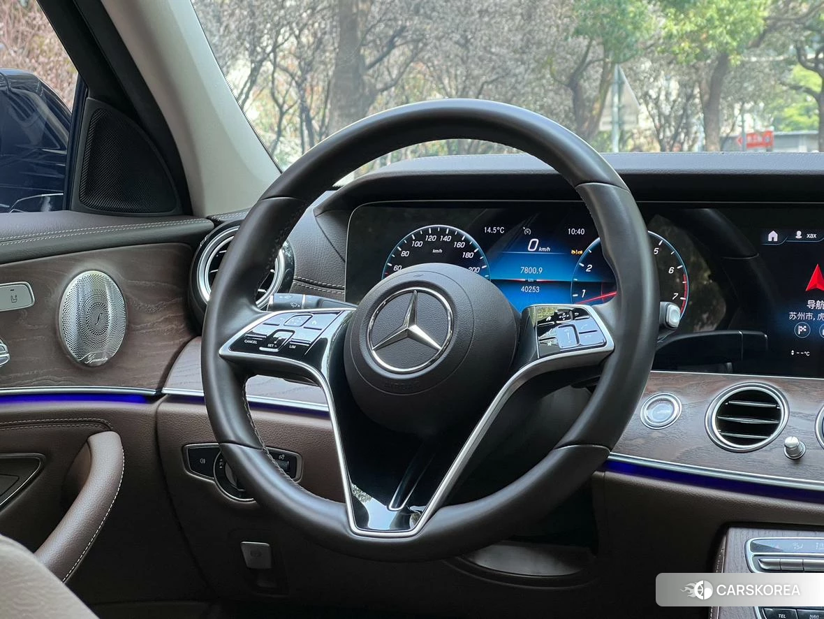 Mercedes-Benz E-class id 4455178 из Китая 14