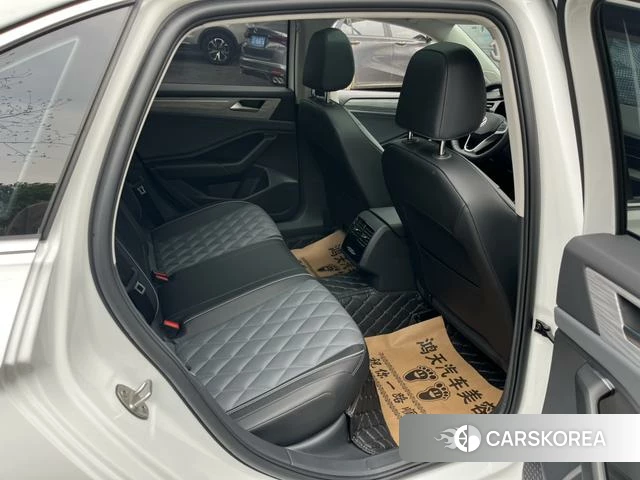 Volkswagen Sagitar id 4272101 из Китая 14