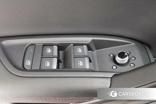 Audi Q5L id 4257938 из Китая 14