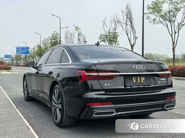 Audi A6L id 4353040 из Китая 14
