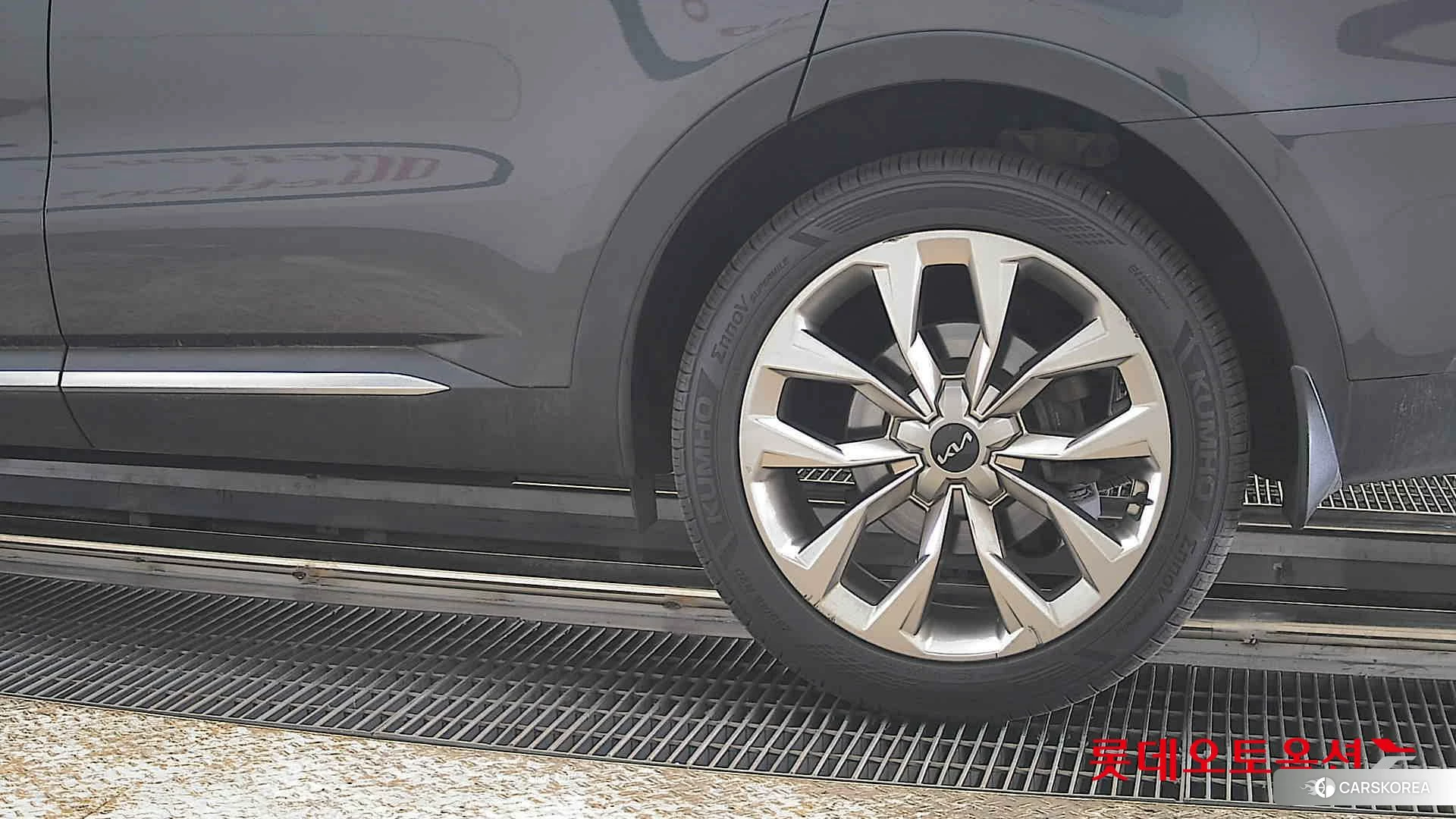 Kia Sorento id 3882177 из Кореи 14