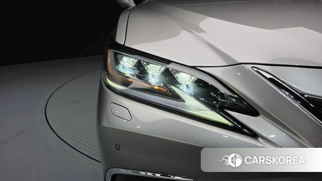 Lexus ES300h 7th generation id 4535190 из Кореи 14
