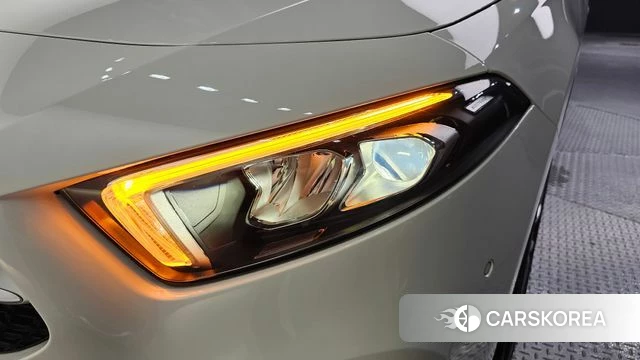 Mercedes-Benz A-Class W177 id 4519788 из Кореи 14
