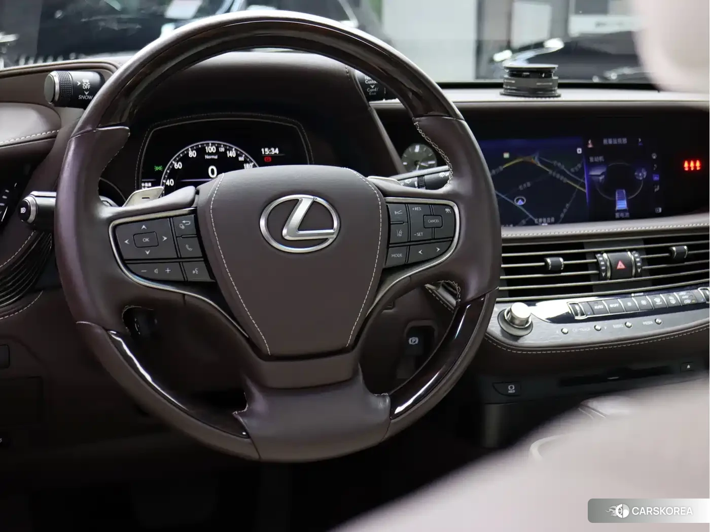 Lexus LS id 4583833 из Китая 14