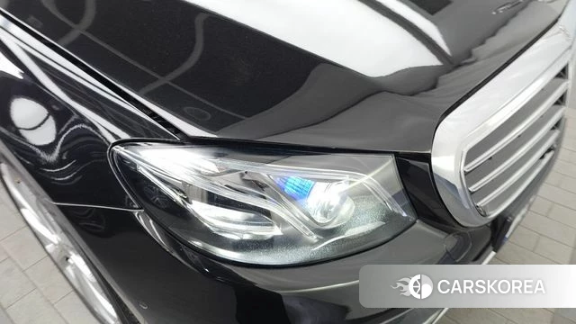 Mercedes-Benz E-Class W213 id 4232856 из Кореи 14