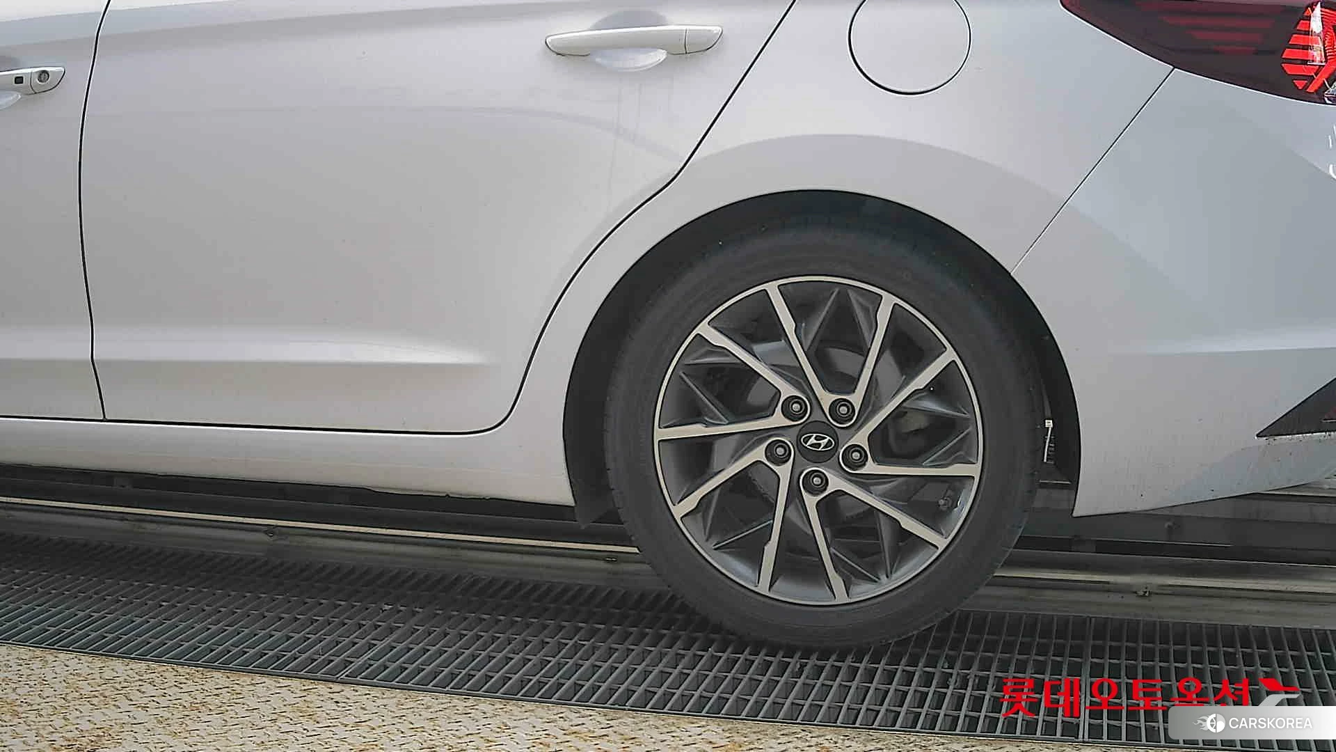 Hyundai Avante id 4289404 из Кореи 14