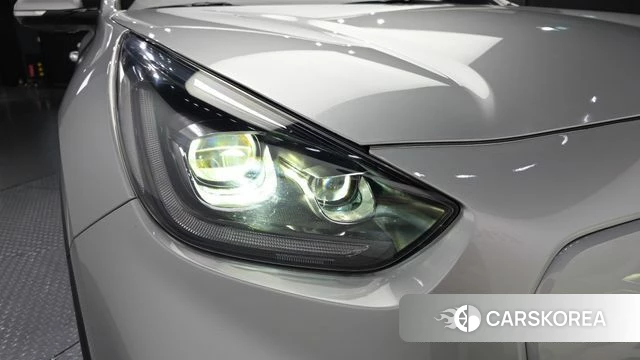 Kia Niro Plus id 4899015 из Кореи 14